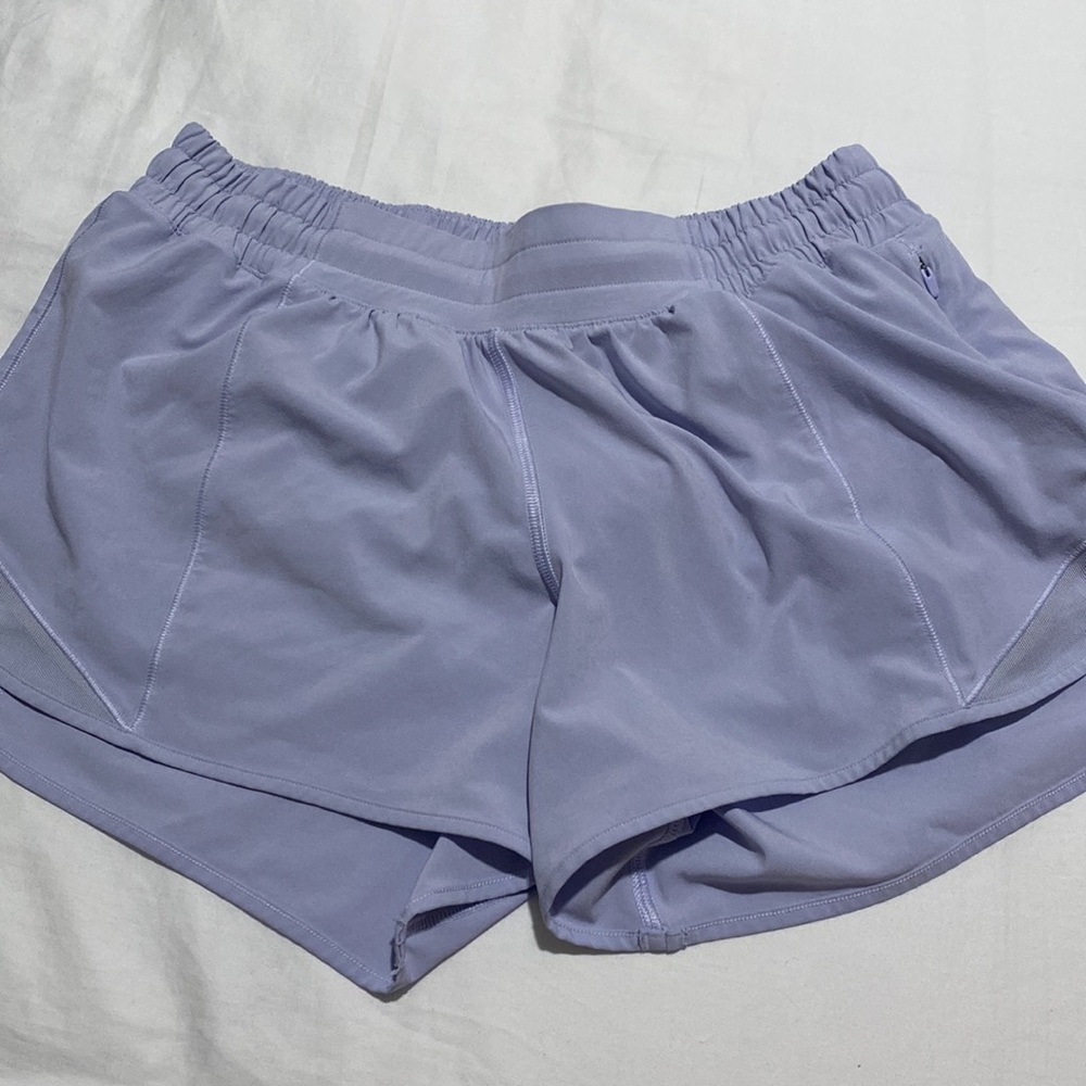 Lululemon 4 inch hotty hot shorts